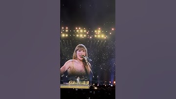 Taylor Swift performing Fearless at her Eras Tour!!💛✨