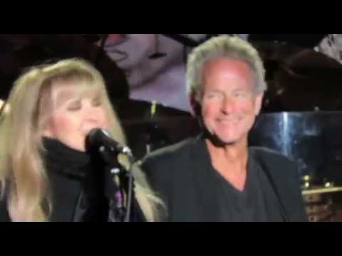 Stevie Nicks & Lindsey Buckingham banter-Landslide @ Day On The Green, Geelong 07.11.15
