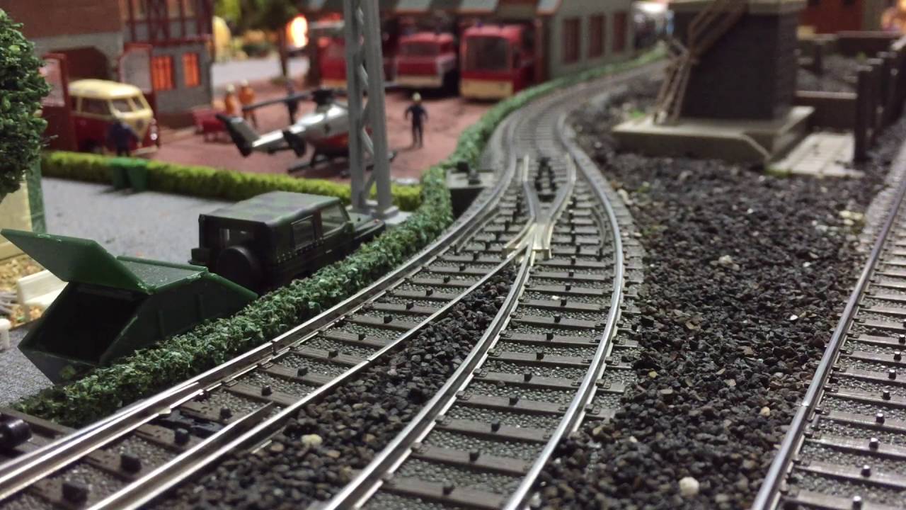 Marklin v60 with beautiful cars .