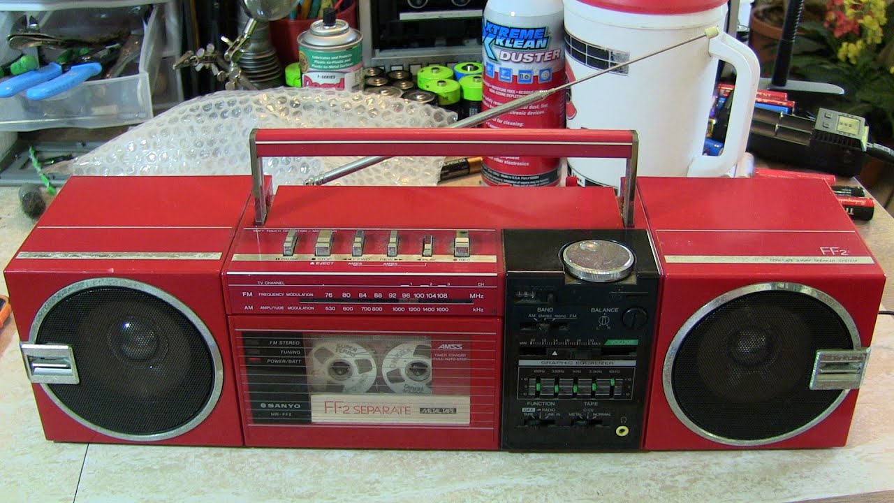 SANYO MR-FF2 ラジカセ Sanyo MR-FF2 Red unboxing cassette radio play August 2021 - YouTube