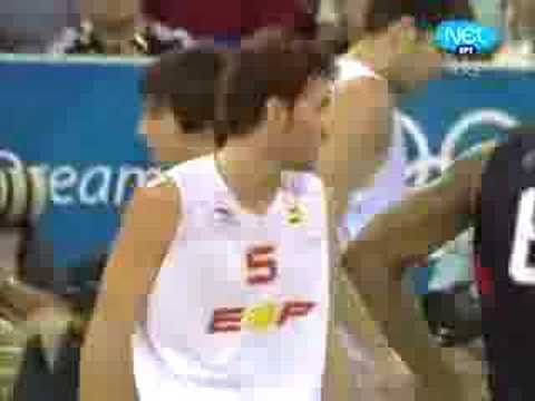 Rudy Fernandez Posterize Dwight Howard!!!