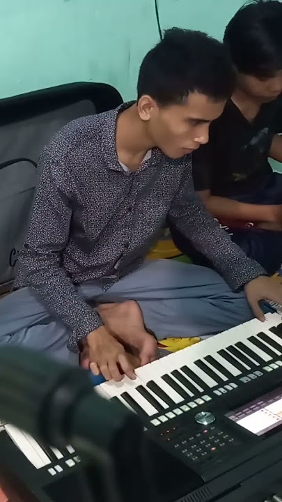 pantun janda versi style Yamaha PSR 970 dan seringnya juga bersama  @ALRA.Musik.official