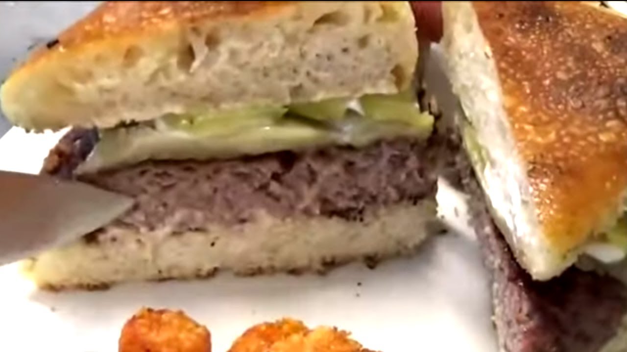 BACON ONION DEER BURGERS ON THE SPORTSMANS GRILL YouTube