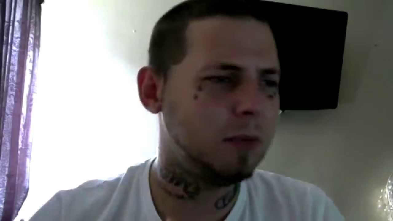 I REACT TO GUY FALLING OVER WALL *FUNNY*