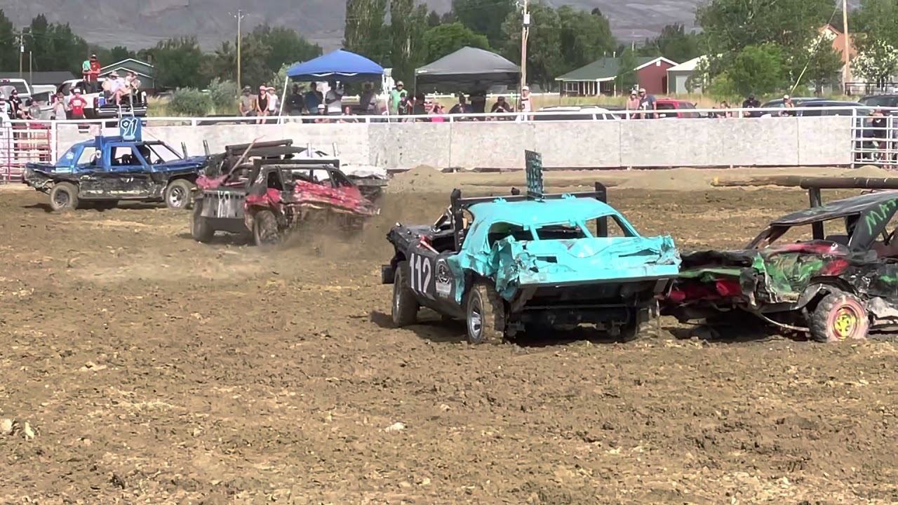 2021 Lovell Wyoming demolition derby finals
