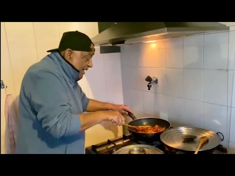 Video: Kip Koken Met Paprika En Sinaasappels