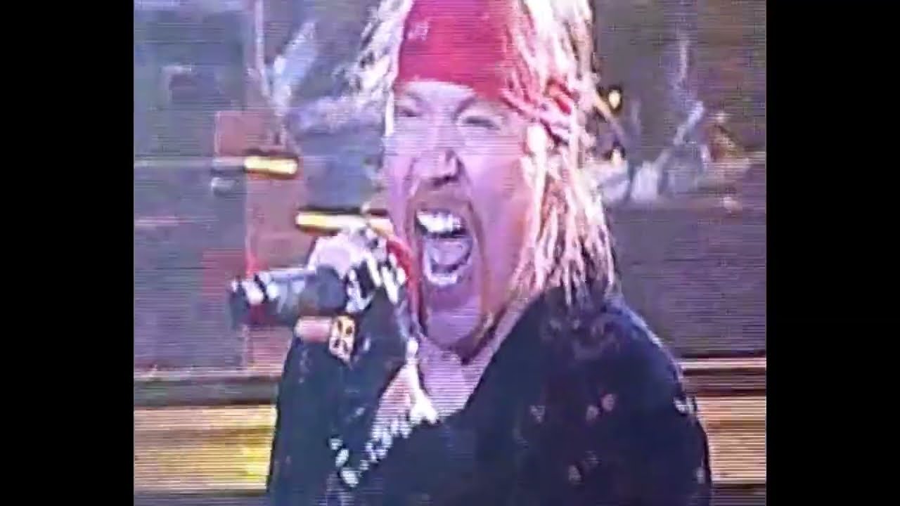 Guns N' Roses: San Sebastian, Spain 2010-10-10 [Alt. Footage]