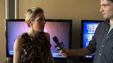 CES 2011 : Paula introduces the Fluxx from AC Ryan