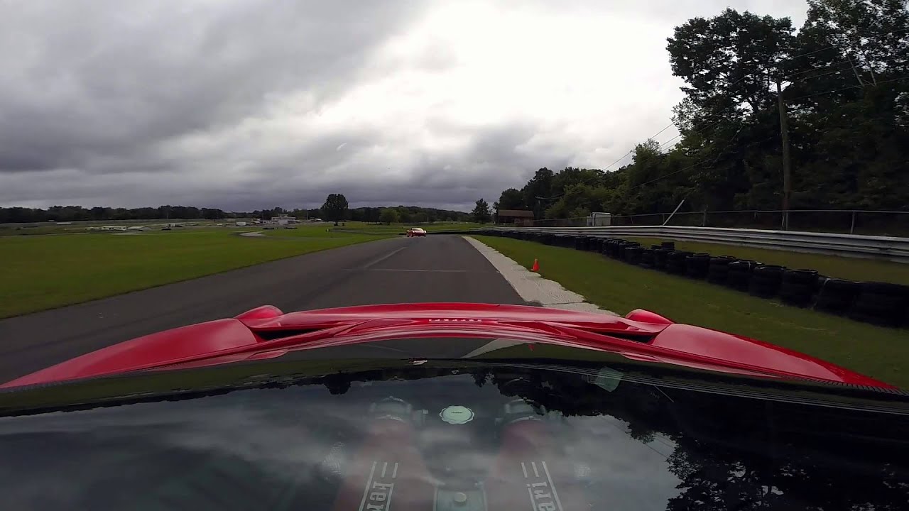 Ferrari 458 Italia Red Battle