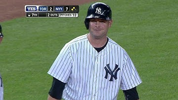 TOR@NYY: McCann lines a bases-clearing triple