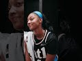 Every record needs a locker room celly like this 🤣