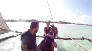 dhow sailing to the reef