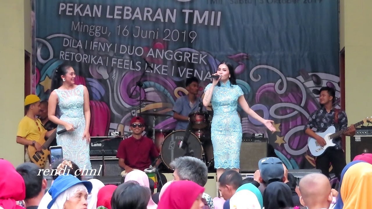 Duo Anggrek Goyang Nasi Padang Live Pekan Lebaran Tmii Youtube Dangdut terbaik goyang 2 jari lagi syantik goyang nasi padang. youtube