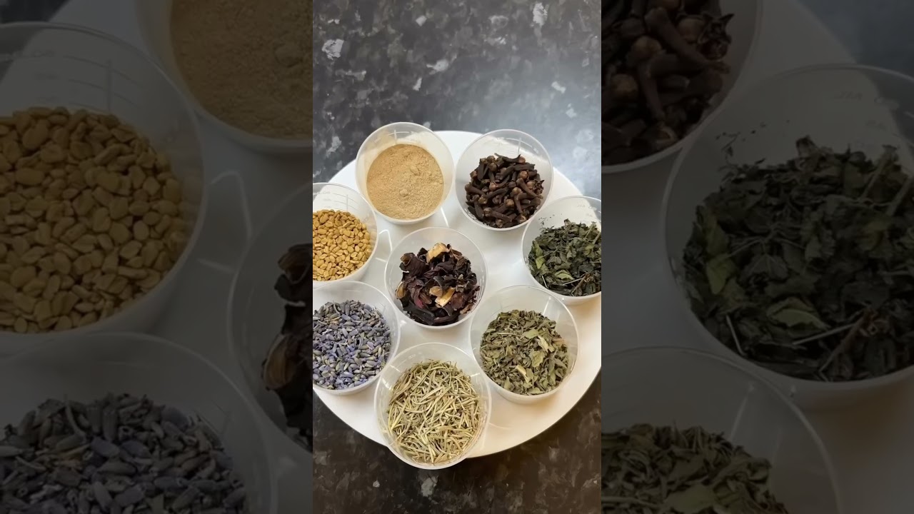 Who said black hair doesn't grow?? Our 💯% natural handmade lifewitqueenp crack hair growth oil