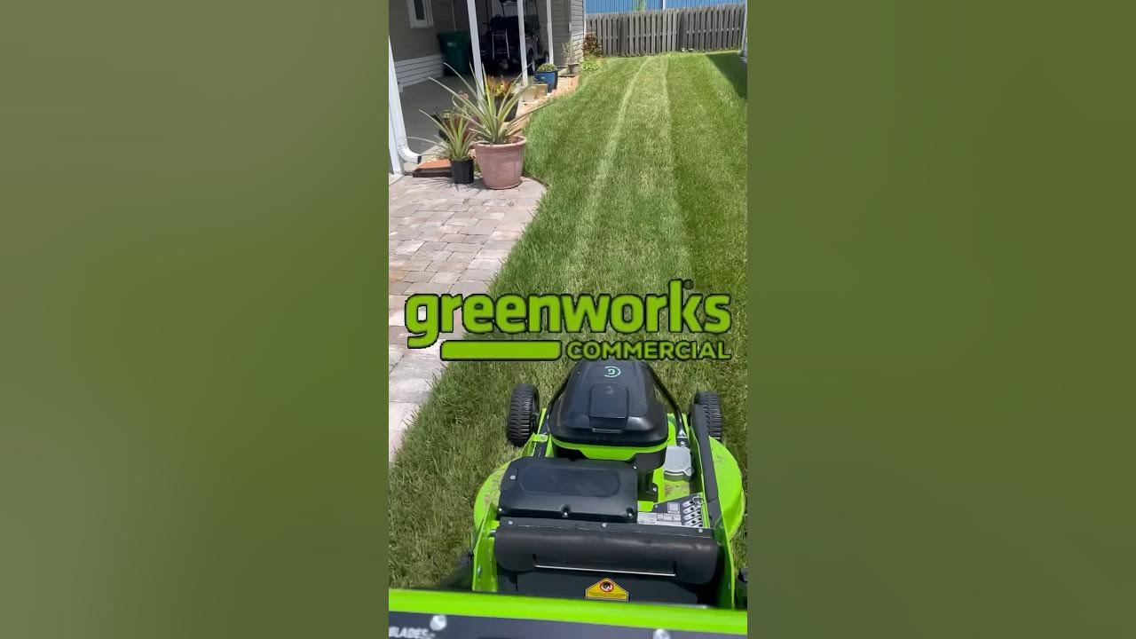 fresh-lawn-stripes-with-the-greenworks-commercial-30-walk-behind