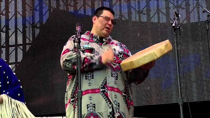 Denise Alley and the Wisdom Indian Dancers (Live a...