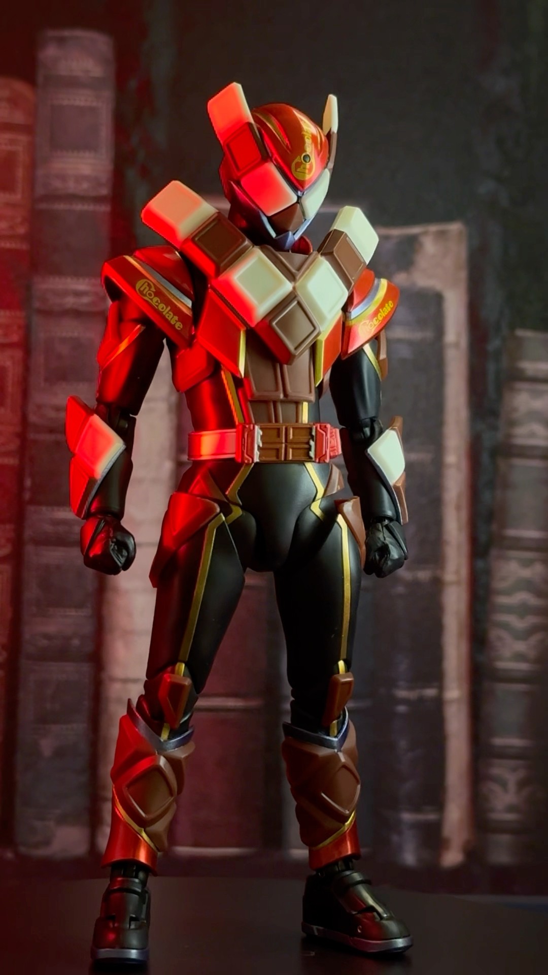 S.H.Figuarts KAMEN RIDER VALEN CHOCODON FORM | TAMASHII WEB