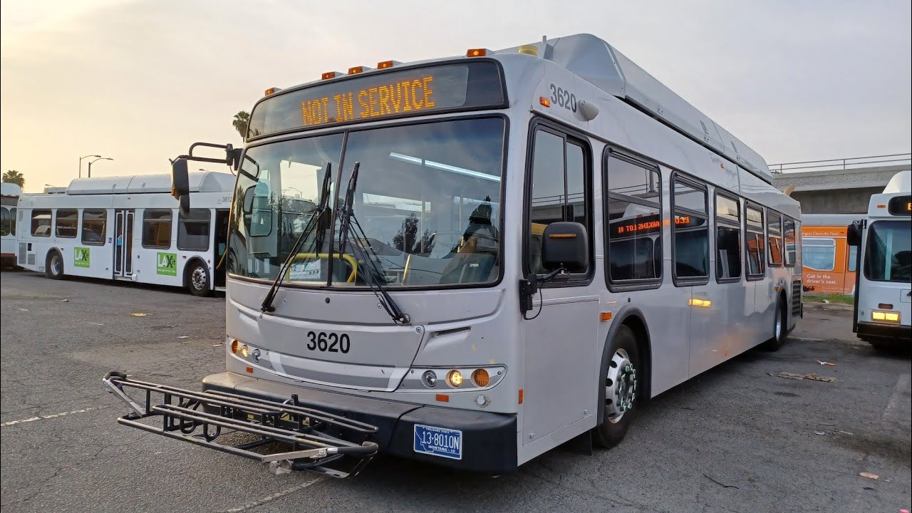 LA Charter Bus Lines 2009 New Flyer C40LFR 