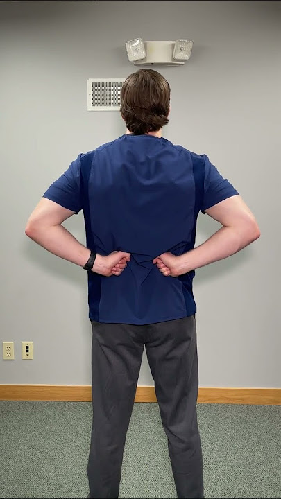 How to Quickly Fix Rounded Shoulders #Shorts