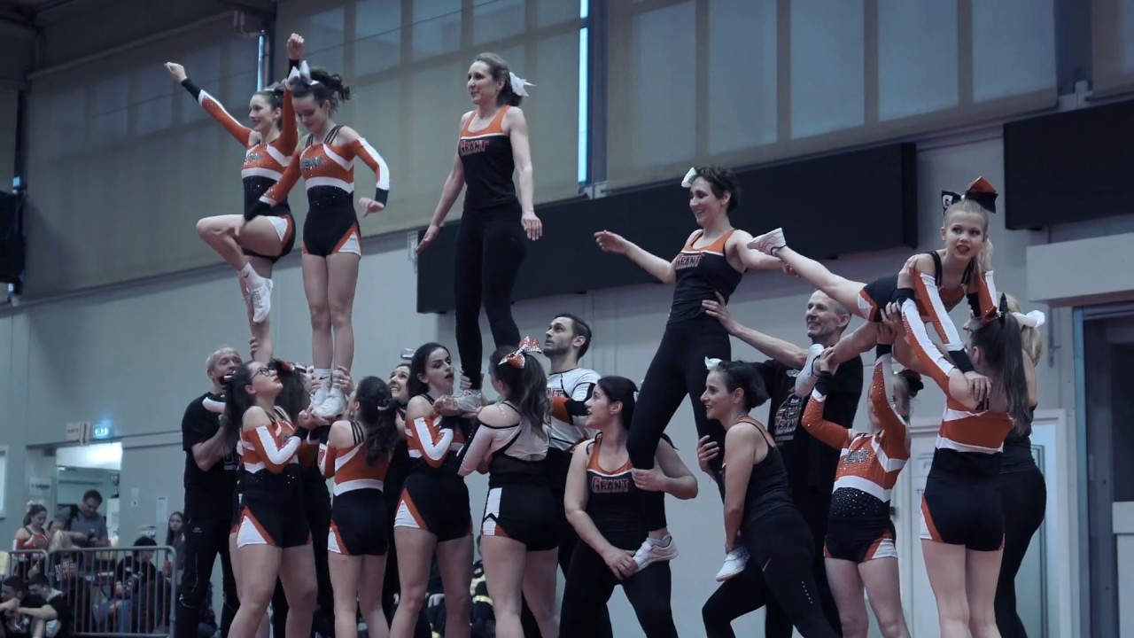 Championnat de cheerleading YouTube Championnat de cheerleading YouTube