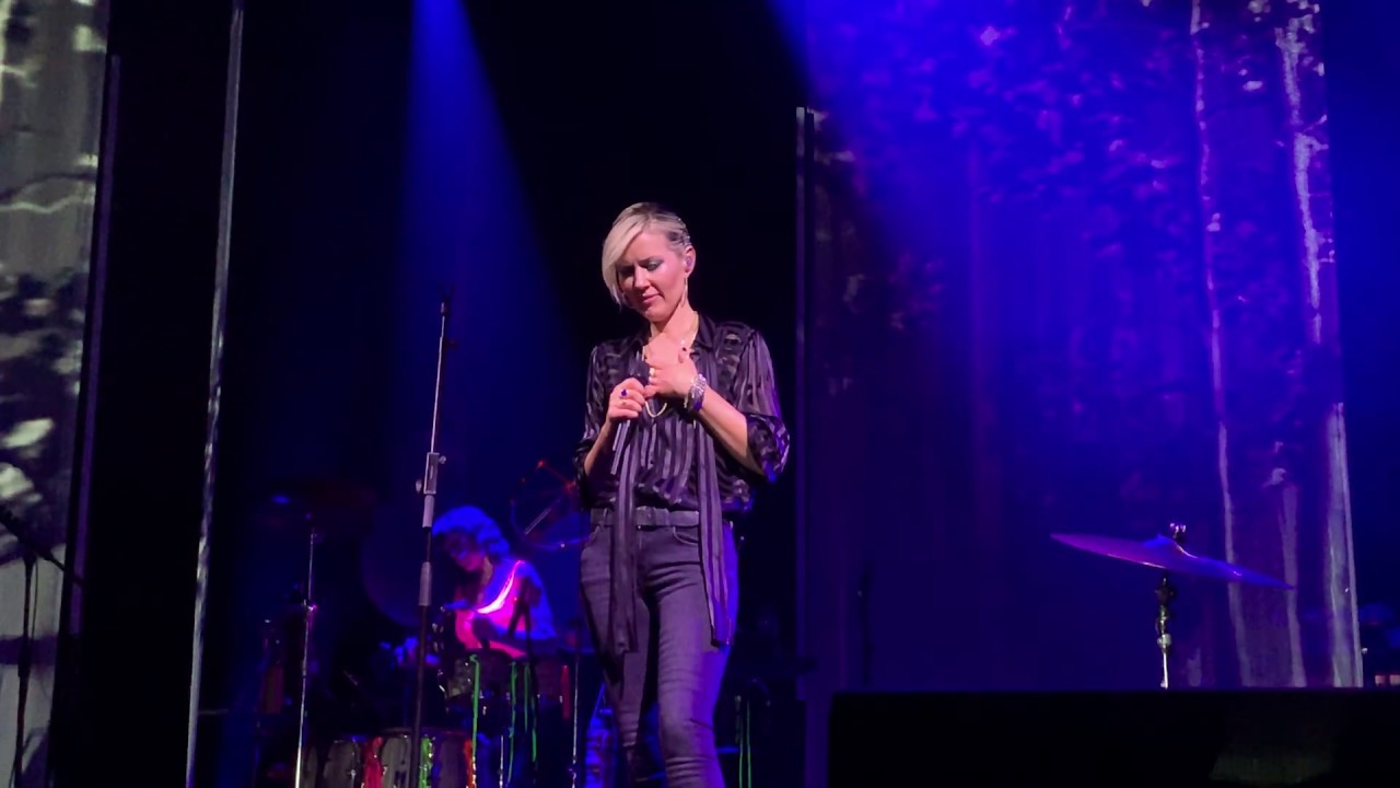 Dido 12 Quiet Times (Still On My Mind Tour, Live at The Roundhouse