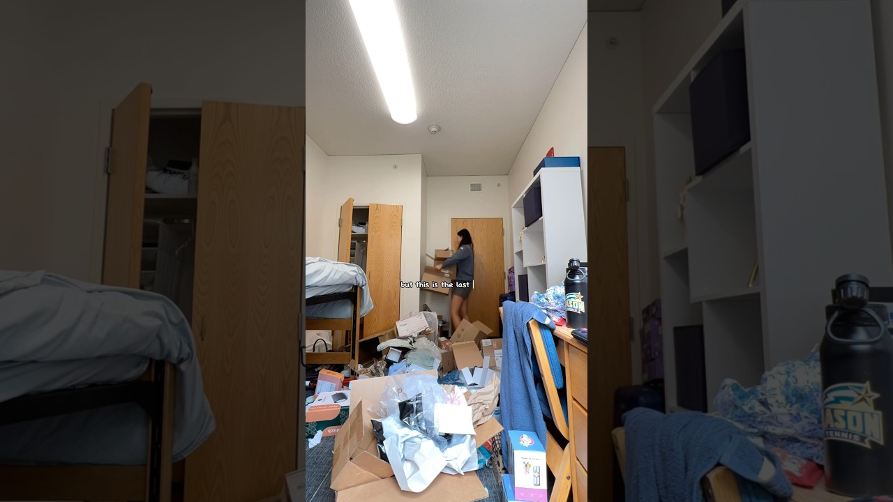 CLEAN MY COLLEGE DORM WITH ME!🧼🫧