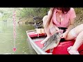 大好きな魚と子作りできないか真剣に考えるバス釣りガール