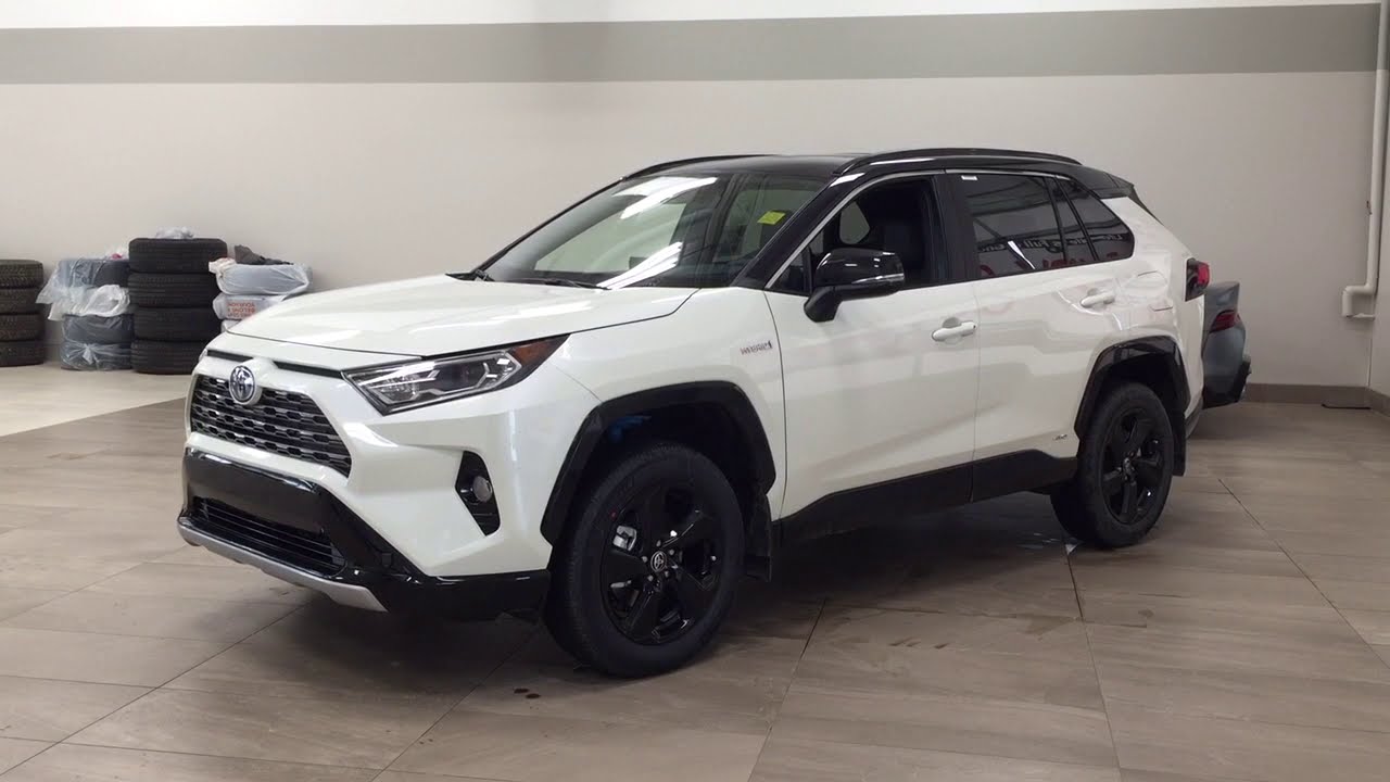 2021 Toyota RAV4 Hybrid XSE Review - YouTube