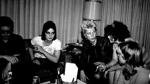 Joan Jett interview on KROQ 1978 - With Rodney Bin...