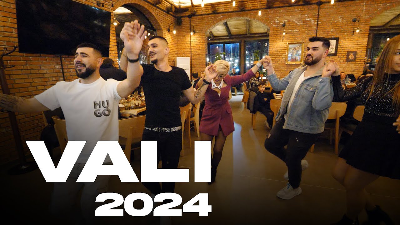 𝗩𝗔𝗟𝗜 𝟮𝟬𝟮𝟰 - Kënga më e preferuar || Sindi Yzeiri