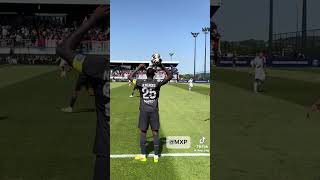 Mbaye apparu lors du match amical campus PSG vs Psg