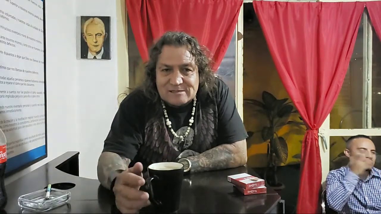 EL GREÑAS EN APERTURA DE CLINICA EL MITO DE LA PERFECCION