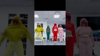 Put The Thumb To The Nose