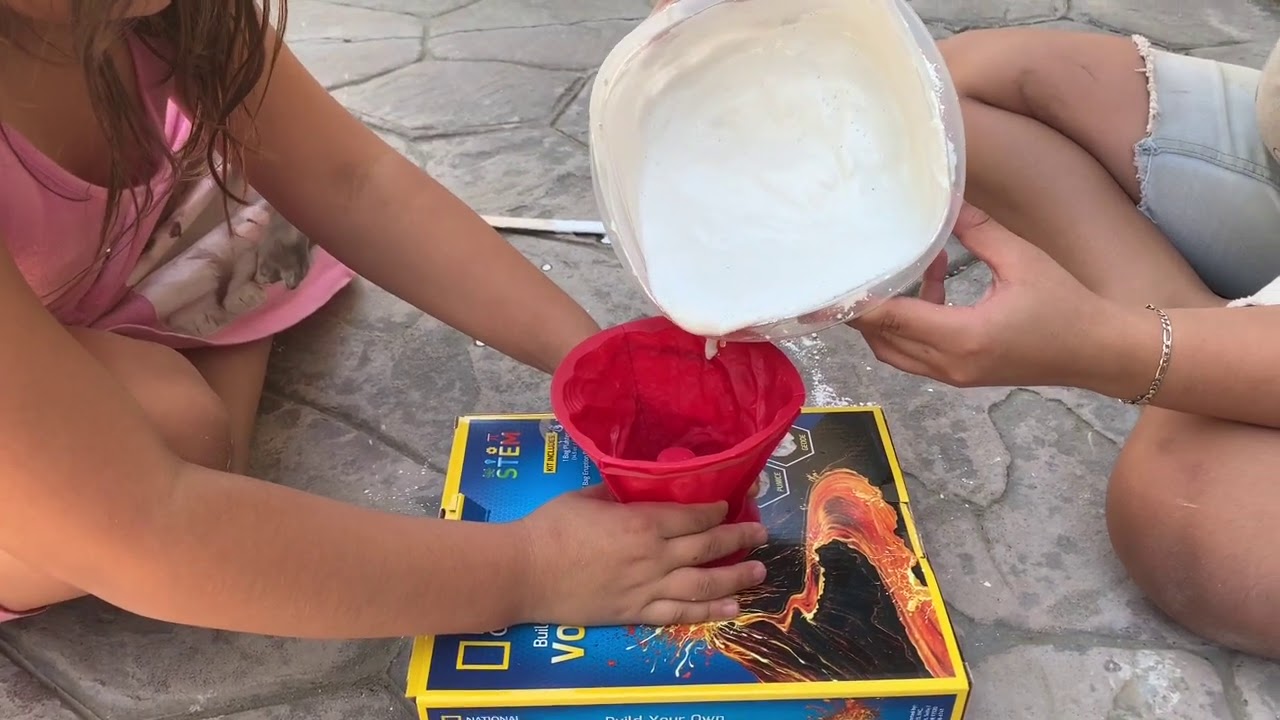 National Geographic Volcano Kit