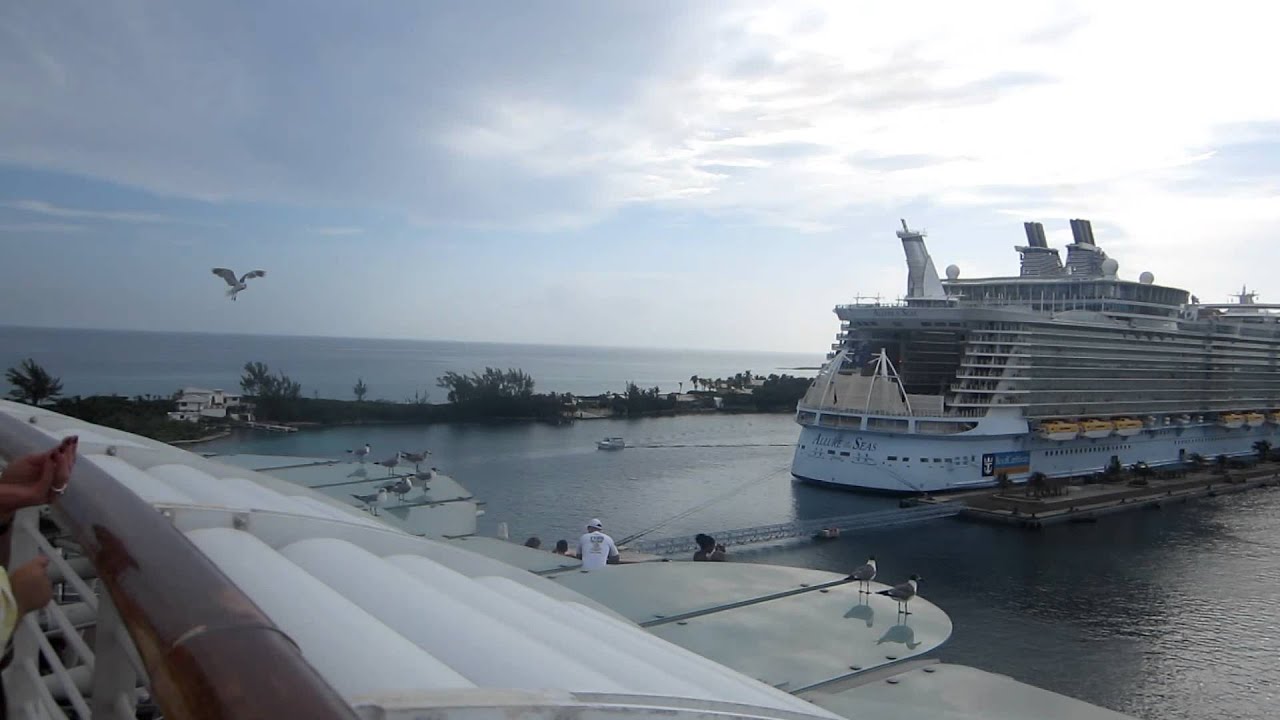 Docking In Nassau YouTube