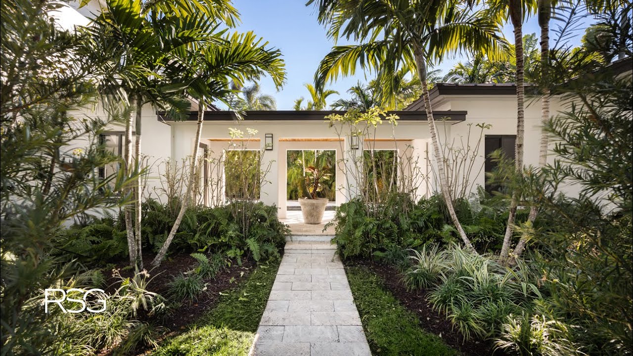 Tour a $3.35M Luxury Oasis in Coconut Grove: Stunning Modern Design!