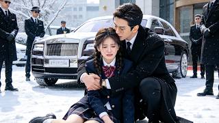Dumped in public! Cold CEO's 10-year secret love: deep kiss, 10 luxury cars, mansion and pampering!
