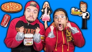 DESAFIOS COM MÃOS DE BONECA !!! (ABRIR POTE DE NUTELLA E FAZER PIZZA GIGANTE)