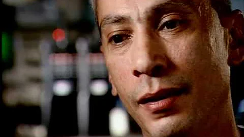 The Feds: U.S. Postal Inspectors, "Undercover"