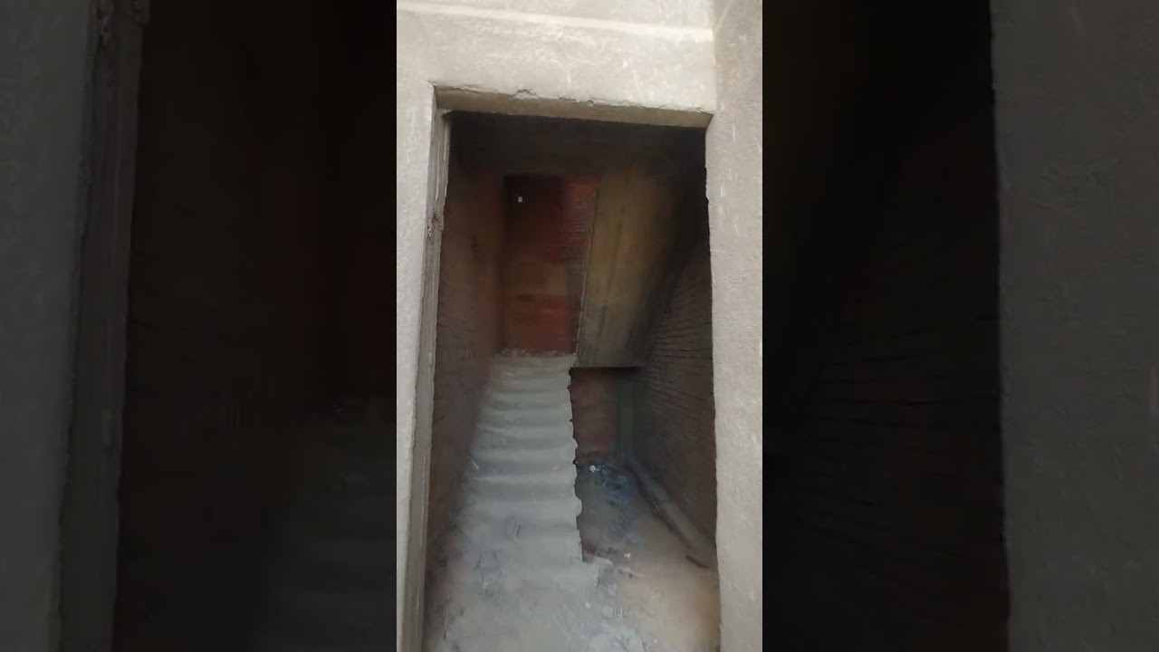 للبيع بمدينة 6اكتوبر اكتوبر المنطقه السادسه ابني بيتك علي شارع النفق العمومي منزل  دورين 01070057575