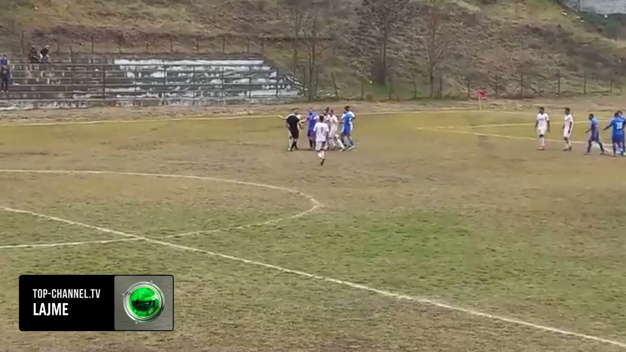 Top Channel/ Presidenti i klubit të Gramshit godet me grusht arbitrin, shoqërohet në komisariat