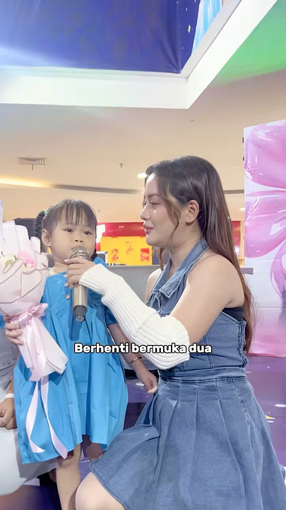 Disamperin bocil di showcase Teman Makan Teman