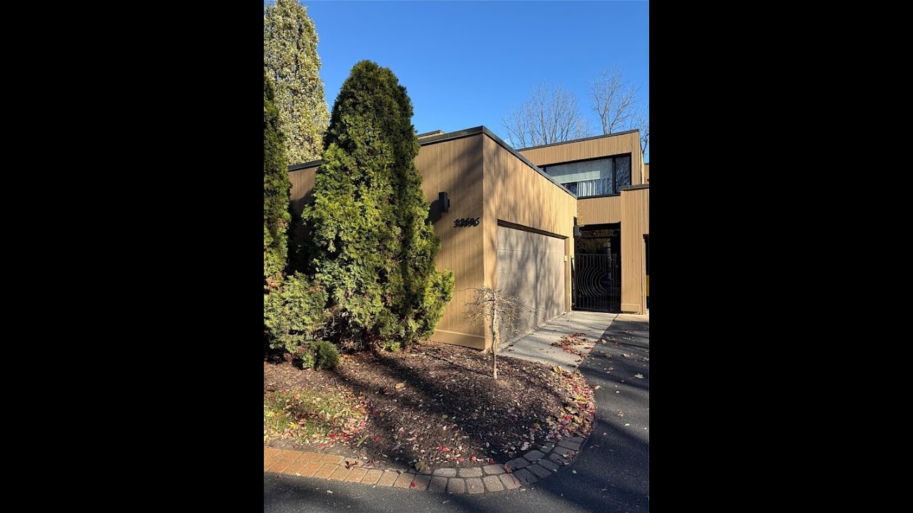 32696 Ravine Drive, Franklin, MI - 20261001805