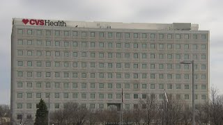CVS to buy Chicago-based Oak Street Health