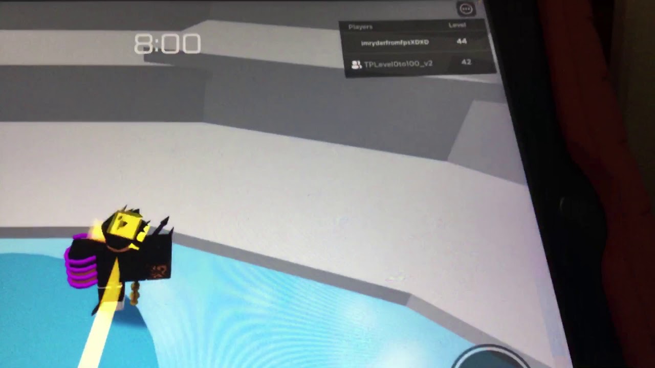 Playing roblox with TooPink ( Tower of hell )