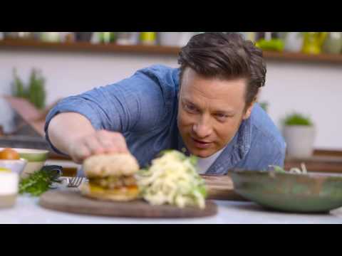 jamie-oliver's-latest-recipe-book-super-food-family-classics-out-now!