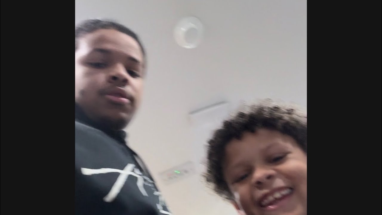 First vlog(My nephew first basketball game of the season)