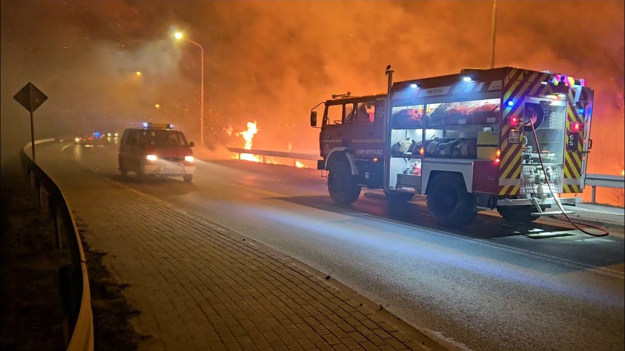 Pożar traw w Mytarzy i alarmowy przejazd 447[R]56 GLM VW T4 z OSP Nowy Żmigród!