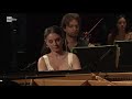 Mariangela Vacatello in Concerto Indossa Fabio Menconi