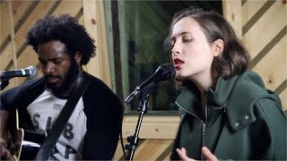 Video voorbeeld van "Alice Merton - No Roots (LIVE)"